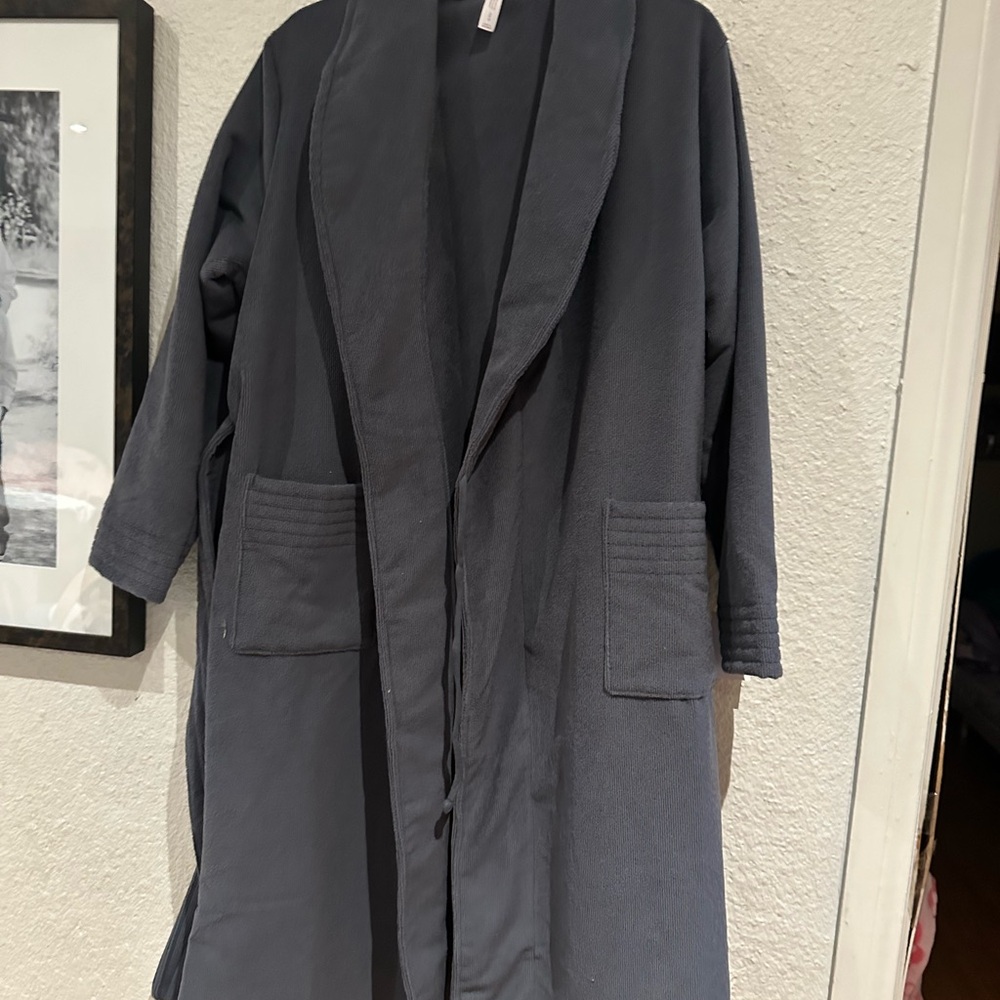 Ladies terry plush gray color robe (Xs/S)